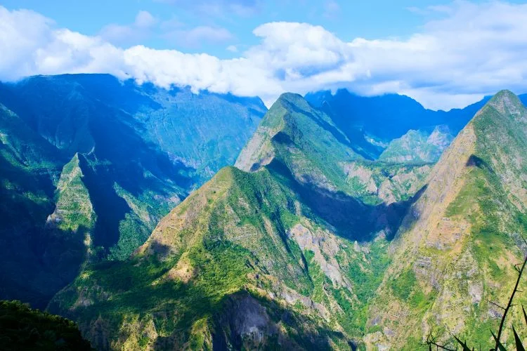 Le cirque maafe à La Réunion vu du ciel.