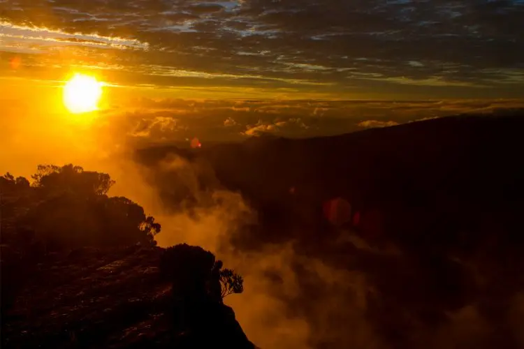 Lever du soleil sur la Roche Écrite
