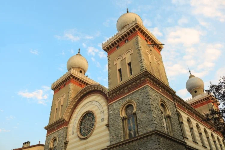 La grande Synagogue de Turin dans le quartier juif.