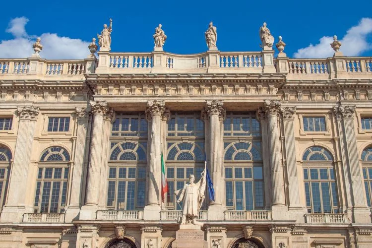 Façade du Palais Madame dans le centre-ville de Turin dans le Piémont