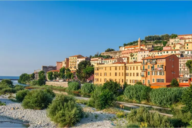 Les maisons en Ventimiglia, Italie