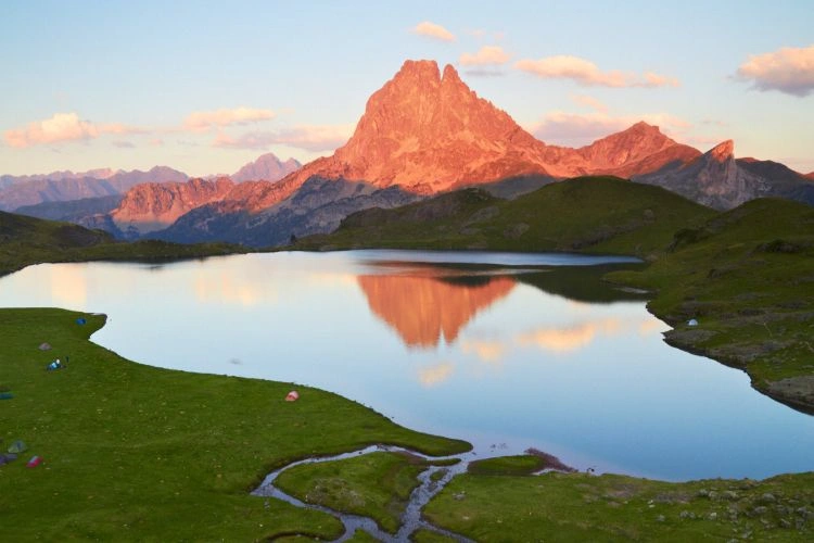 Vue sur le pic du midi d'Ossau