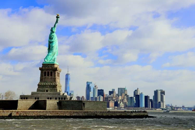 Statue de la Liberté et Manhattan