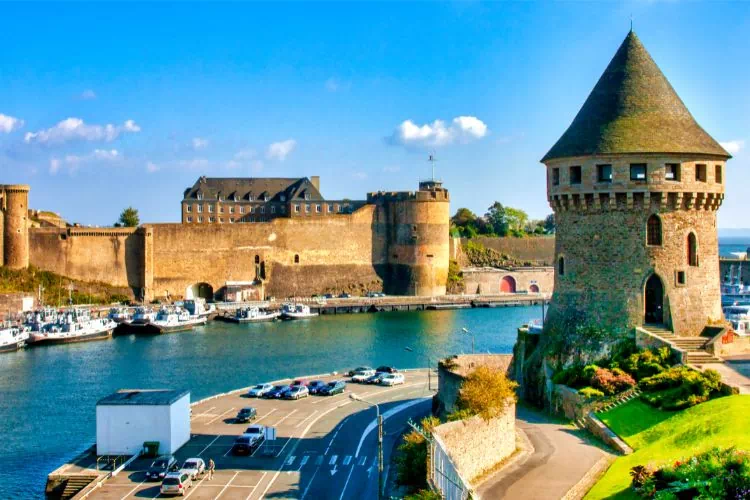 Le château de Brest et la tour Tanguy