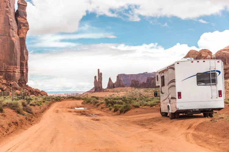 Camping-car dans le grand canyon