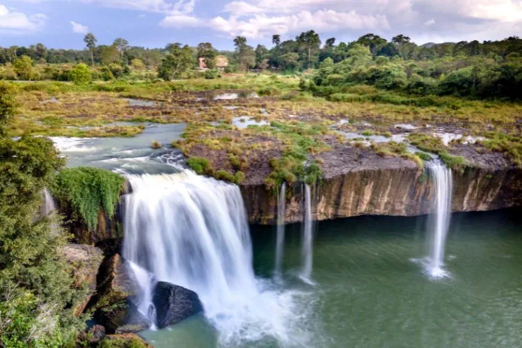 Cascades dray nur au Vietnam