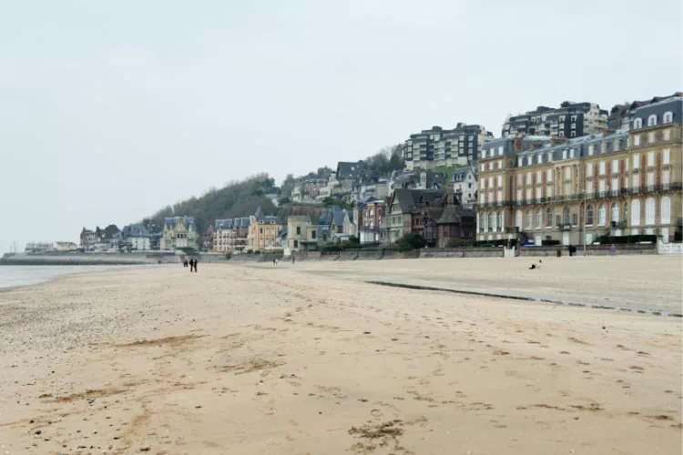 Front de mer à Trouville-sur-Mer
