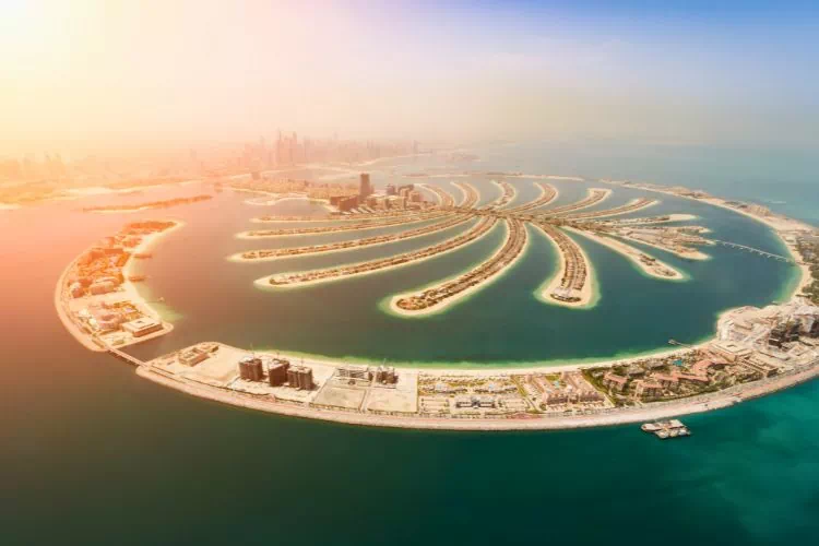 Vue aérienne de Ile de palmiers à Dubaï
