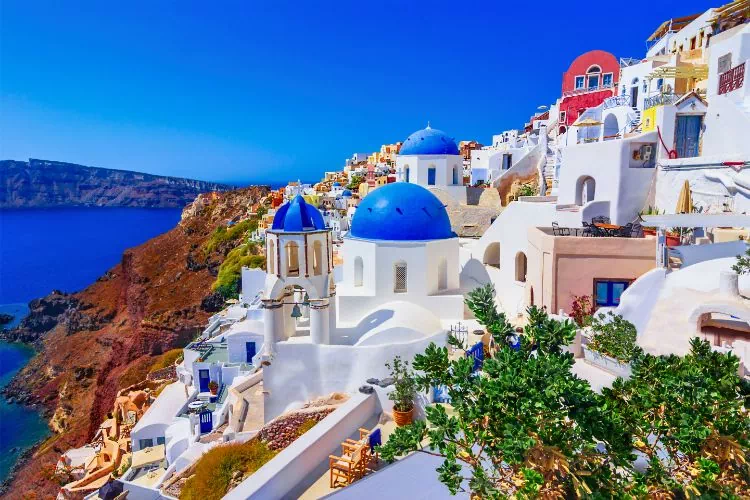 Santorin et vue sur la mer Égée